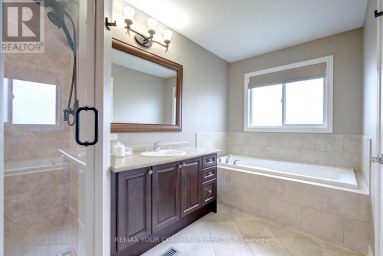 265 GOLDEN ORCHARD ROAD Vaughan (Patterson) Ontario photo 24