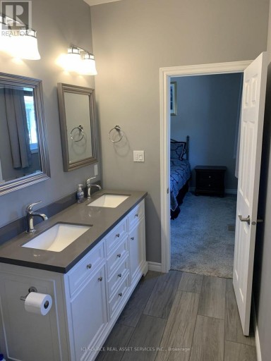 12 GRAND POPLAR LANE, Wasaga Beach, Ontario, L9Z0C7