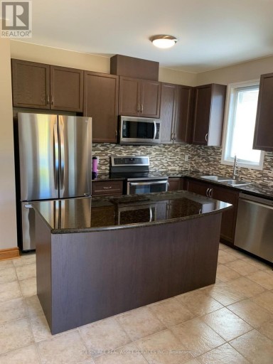 12 GRAND POPLAR LANE, Wasaga Beach, Ontario, L9Z0C7