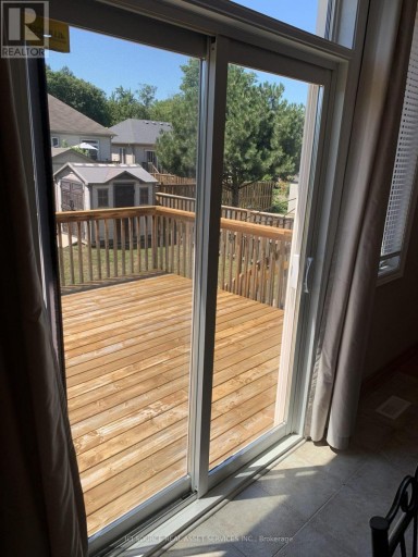 12 GRAND POPLAR LANE, Wasaga Beach, Ontario, L9Z0C7