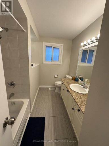 64 MARSHALL STREET, Barrie (Allandale Heights), Ontario, L4N3S8