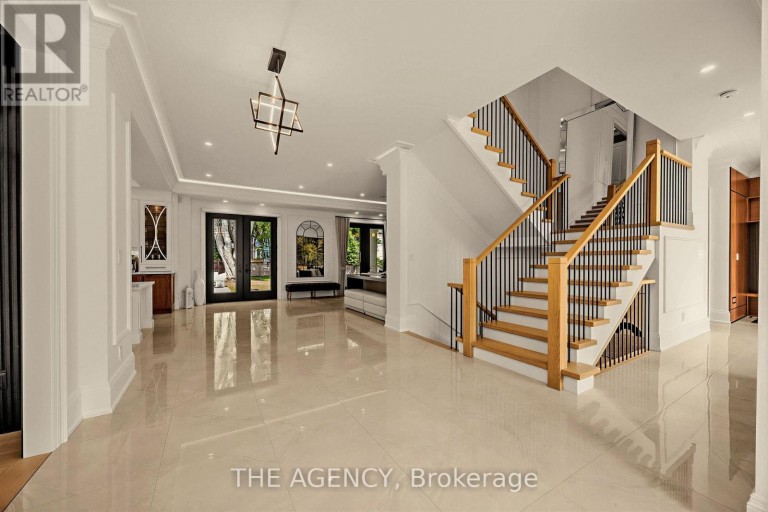 1529 VENETIA DRIVE, Oakville (SW Southwest), Ontario, L6L1K8