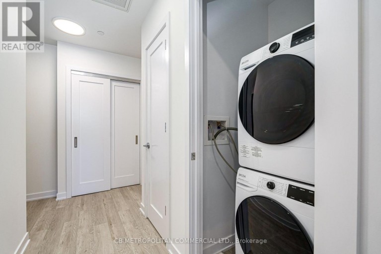 409 - 2946 DUNDAS STREET WEST STREET W, Toronto (Junction Area), Ontario, M6P1Y8