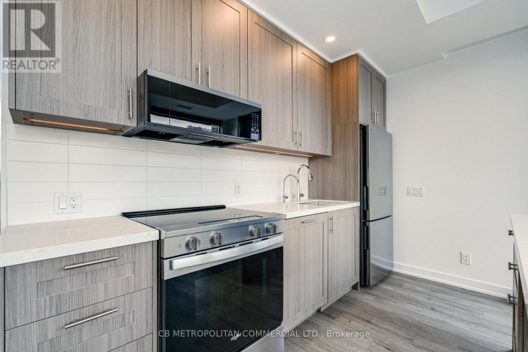 510 - 2946 DUNDAS STREET WEST STREET W, Toronto (Junction Area), Ontario, M6P1Y8