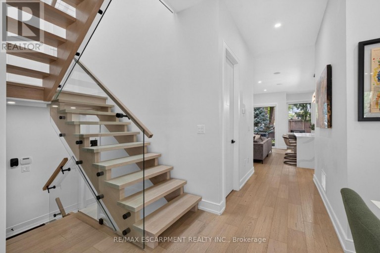 73 ELMA STREET, Toronto (Mimico), Ontario, M8V1X9