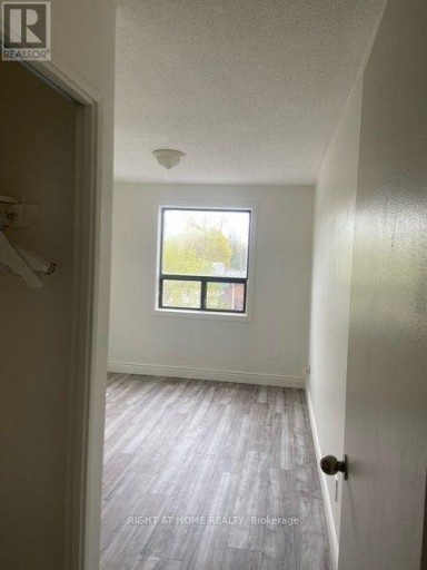UNIT B - 3358 LAKE SHORE BOULEVARD W, Toronto (Long Branch), Ontario, L8M1M9