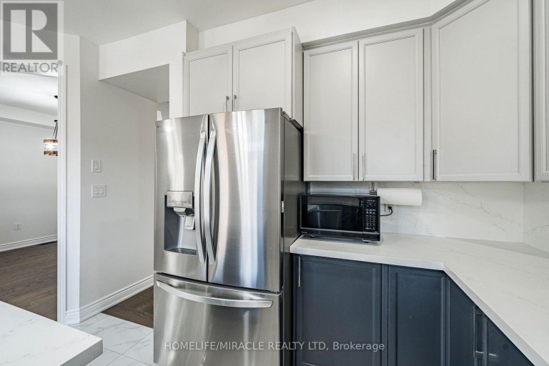 354 PANHELLENIC DRIVE, Mississauga (Meadowvale Village), Ontario, L5W0B9