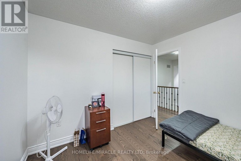 354 PANHELLENIC DRIVE, Mississauga (Meadowvale Village), Ontario, L5W0B9