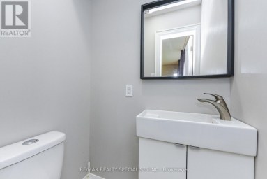 UPPER - 137 AVONDALE BOULEVARD Brampton (Avondale) Ontario photo 26