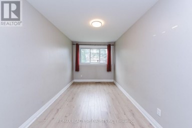 UPPER - 137 AVONDALE BOULEVARD Brampton (Avondale) Ontario photo 27