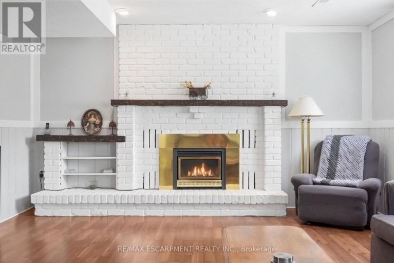 10 AUDUBON STREET N, Hamilton (Stoney Creek Mountain), Ontario, L8J1P7