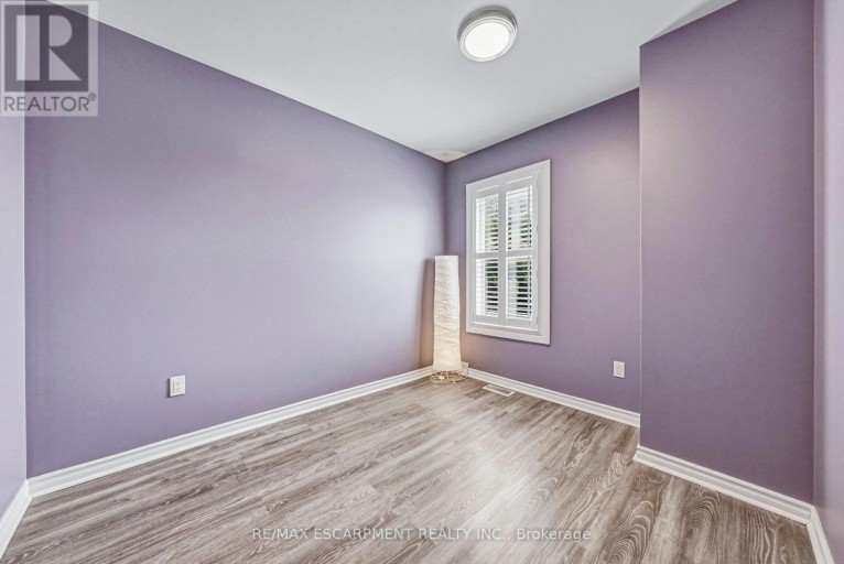 218 GROSVENOR AVENUE N, Hamilton (Crown Point), Ontario, L8L7S9