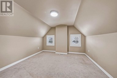 218 GROSVENOR AVENUE N Hamilton (Crown Point) Ontario photo 23