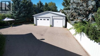 42 Staffordville Crescent N Lethbridge Alberta photo 31