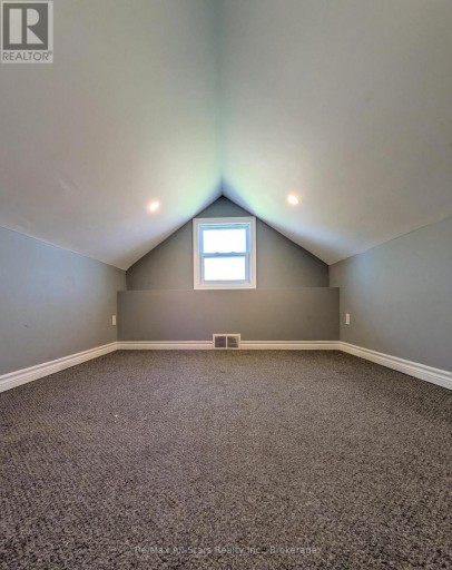 5-7 WELDON ROAD, Kawartha Lakes (Lindsay), Ontario, K9V4R6