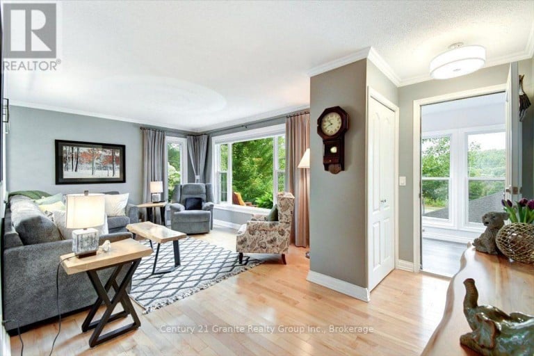 5 FOREST HILL ROAD, Bancroft (Bancroft Ward), Ontario, K0L1C0