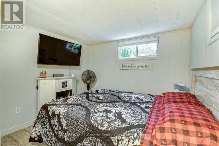 5 FOREST HILL ROAD, Bancroft (Bancroft Ward), Ontario, K0L1C0