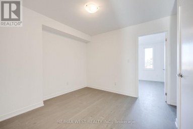 122 GREEN GARDENS BOULEVARD Toronto (Englemount-Lawrence) Ontario photo 14