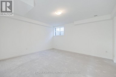 122 GREEN GARDENS BOULEVARD Toronto (Englemount-Lawrence) Ontario photo 25