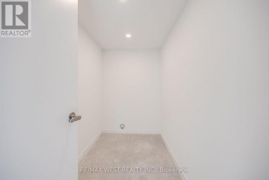 122 GREEN GARDENS BOULEVARD Toronto (Englemount-Lawrence) Ontario photo 26