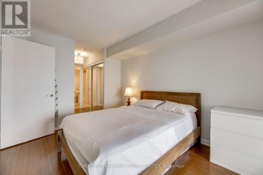 3003 - 210 VICTORIA STREET Toronto (Church-Yonge Corridor) Ontario photo 13
