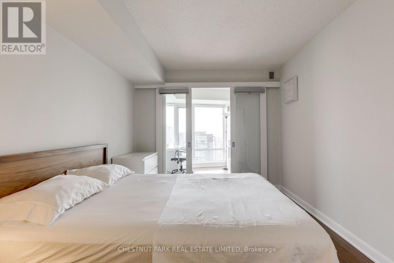 3003 - 210 VICTORIA STREET, Toronto (Church-Yonge Corridor), Ontario, M5B2R3