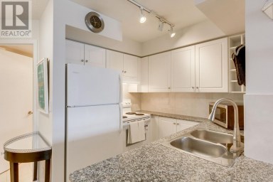 3003 - 210 VICTORIA STREET Toronto (Church-Yonge Corridor) Ontario photo 5
