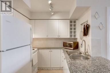 3003 - 210 VICTORIA STREET Toronto (Church-Yonge Corridor) Ontario photo 6