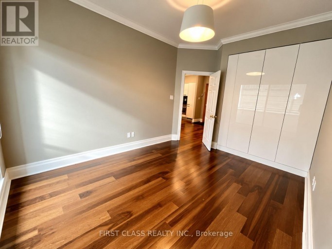 207 - 1231 YONGE STREET, Toronto (Rosedale-Moore Park), Ontario, M4T2T8
