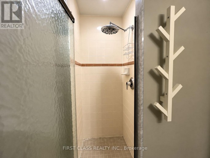 207 - 1231 YONGE STREET, Toronto (Rosedale-Moore Park), Ontario, M4T2T8