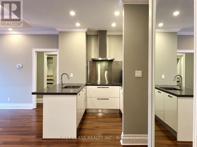 207 - 1231 YONGE STREET, Toronto (Rosedale-Moore Park), Ontario, M4T2T8