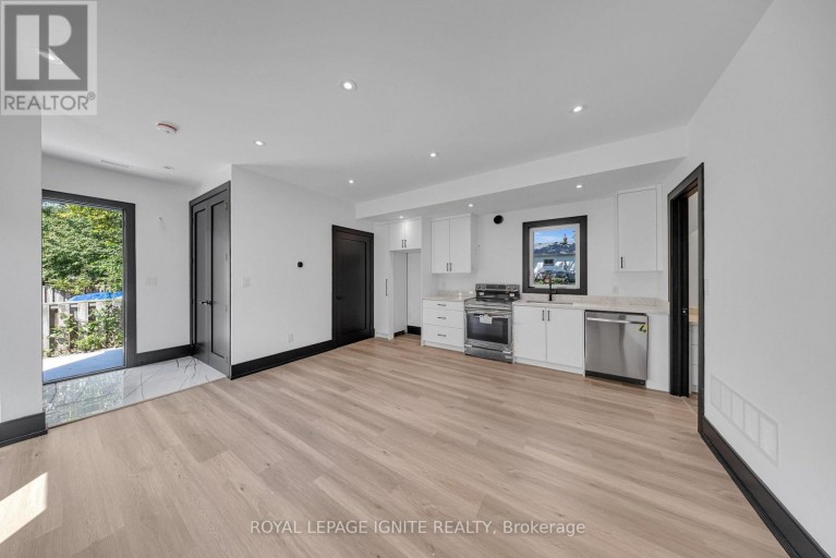 15 DEBLYN DRIVE E, Toronto (L'Amoreaux), Ontario, M1S1J4