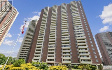2801 - 5 MASSEY SQUARE Toronto (Crescent Town) Ontario photo 1