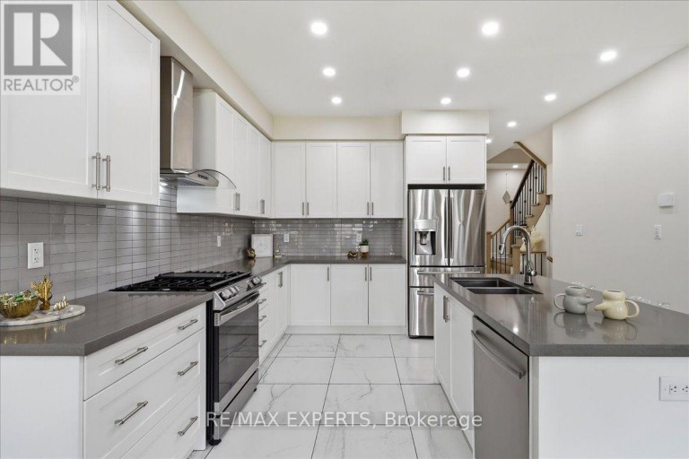 68 LORNE THOMAS PLACE, New Tecumseth (Alliston), Ontario, L9R0V8