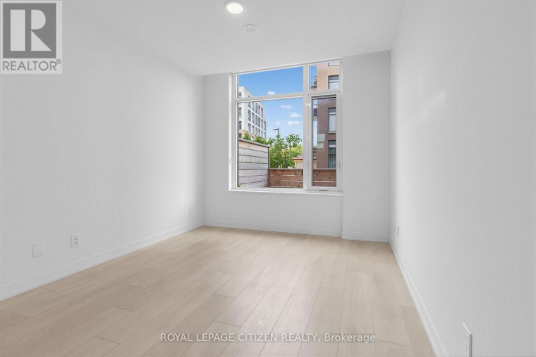 B-0103 - 7950 BATHURST STREET, Vaughan (Beverley Glen), Ontario, L4J0L4