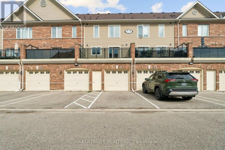 26 WALTER DOVE COURT, Aurora (Bayview Wellington), Ontario, L4G0S8
