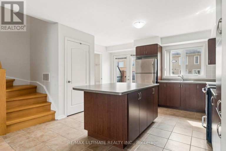 26 WALTER DOVE COURT, Aurora (Bayview Wellington), Ontario, L4G0S8
