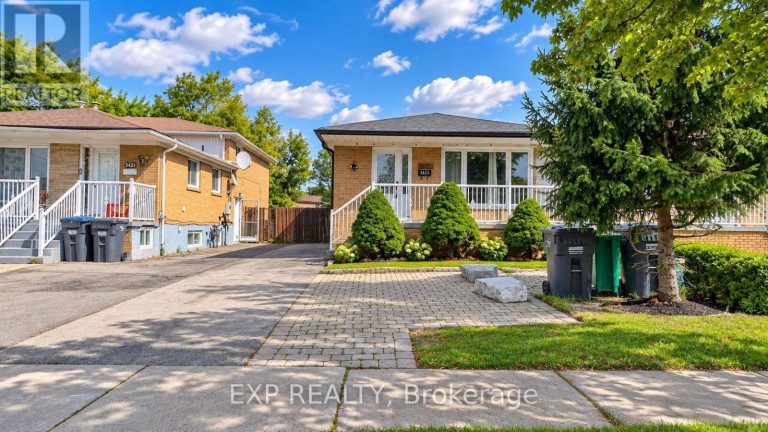 3425 LADDIE CRESCENT, Mississauga (Malton), Ontario, L4T1N2
