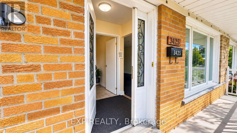 3425 LADDIE CRESCENT, Mississauga (Malton), Ontario, L4T1N2