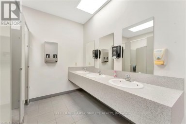 2189 SPEERS ROAD Oakville (BR Bronte) Ontario photo 15