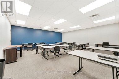 2189 SPEERS ROAD Oakville (BR Bronte) Ontario photo 6
