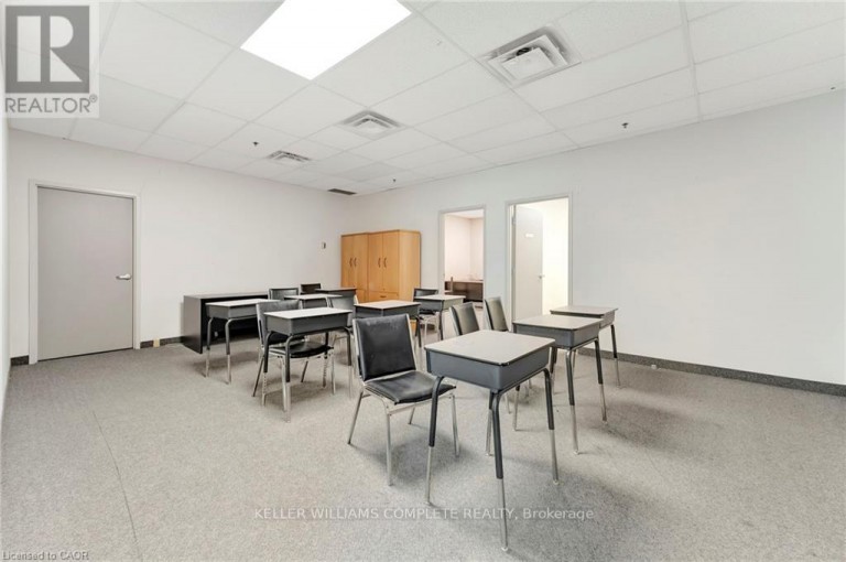 2189 SPEERS ROAD, Oakville (BR Bronte), Ontario, L6L2X9