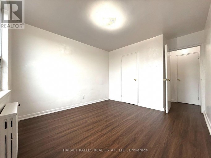 402 - 1490 EGLINTON AVENUE W, Toronto (Briar Hill-Belgravia), Ontario, M6E2G5