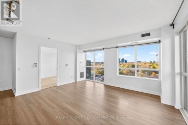 904 - 20  ROAD THOMAS RILEY ROAD Toronto (Islington-City Centre West) Ontario photo 9