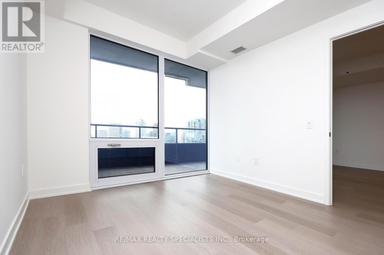 3804 - 448 BURNHAMTHORPE ROAD W, Mississauga (City Centre), Ontario, L5B0R4