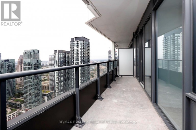 3804 - 448 BURNHAMTHORPE ROAD W, Mississauga (City Centre), Ontario, L5B0R4