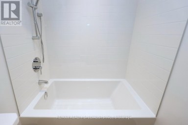 3804 - 448 BURNHAMTHORPE ROAD W Mississauga (City Centre) Ontario photo 8