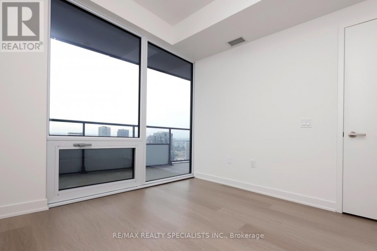4604 - 448 BURNHAMTHORPE ROAD W, Mississauga (City Centre), Ontario, L5B0R4