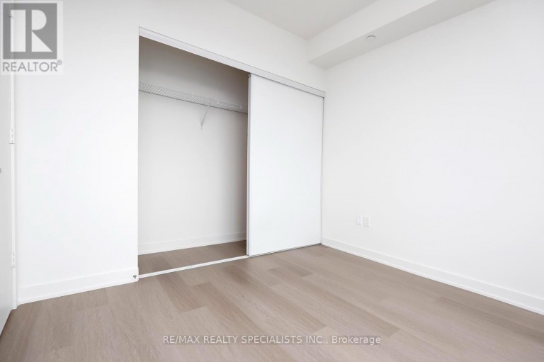 4604 - 448 BURNHAMTHORPE ROAD W, Mississauga (City Centre), Ontario, L5B0R4