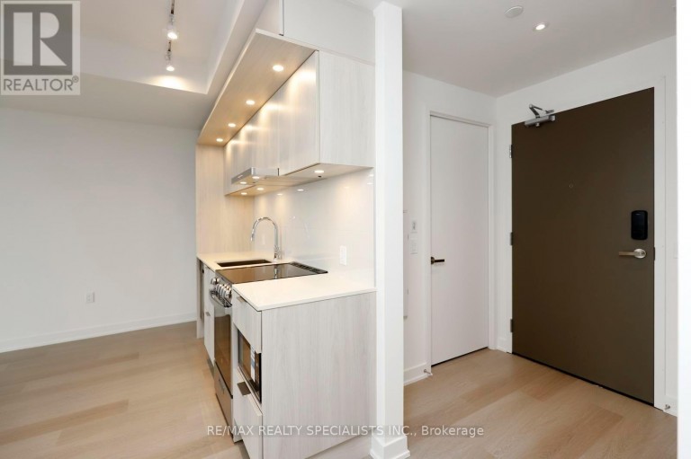4604 - 448 BURNHAMTHORPE ROAD W, Mississauga (City Centre), Ontario, L5B0R4